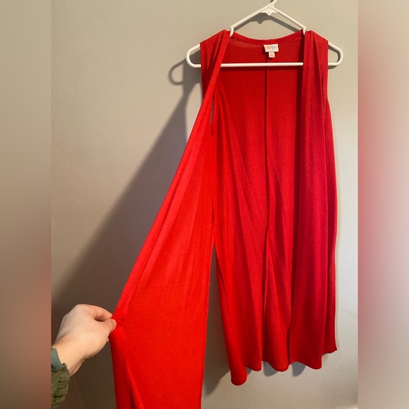 ☀️ LulaRoe “Joy” Sleeveless Red Vest - XS - Picture 4 of 8